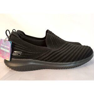 Skechers Ultra Flex Slip On Sneakers 7.5 Black Stretch Fit Memory Foam